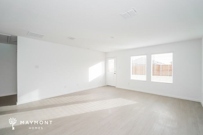 2029 Welsh Ln - Photo 6 of 16