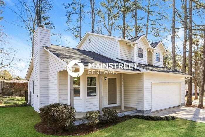 570 Knollwood Dr - Photo 2 of 19