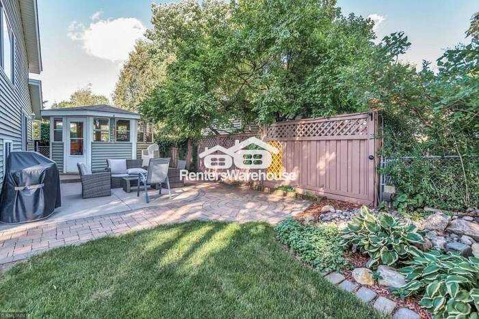 4035 W 137 1/2 St - Photo 2 of 25