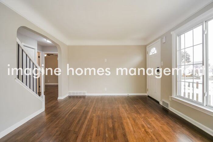 2903 Stanfield Dr - Photo 5 of 19