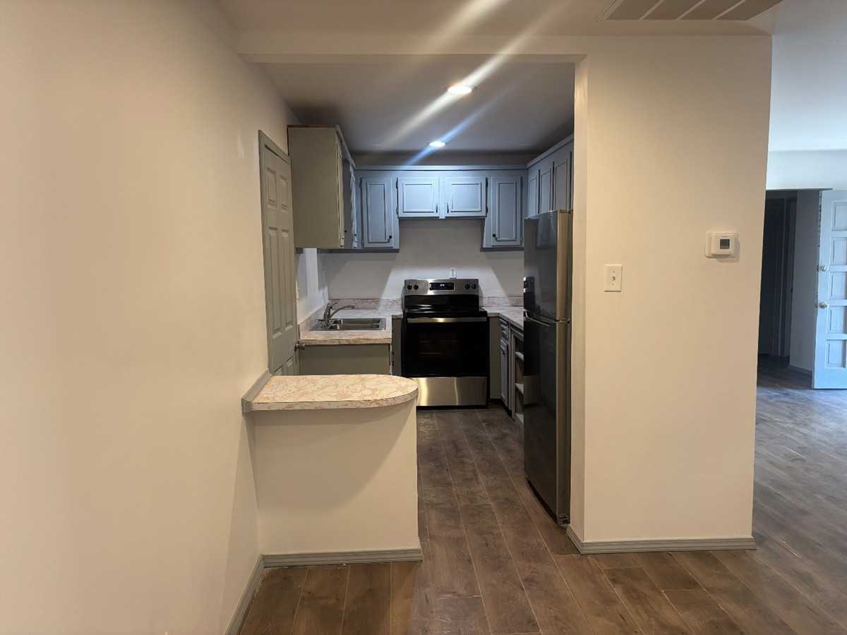 1325 Circle Dr #1 - Photo 7 of 24