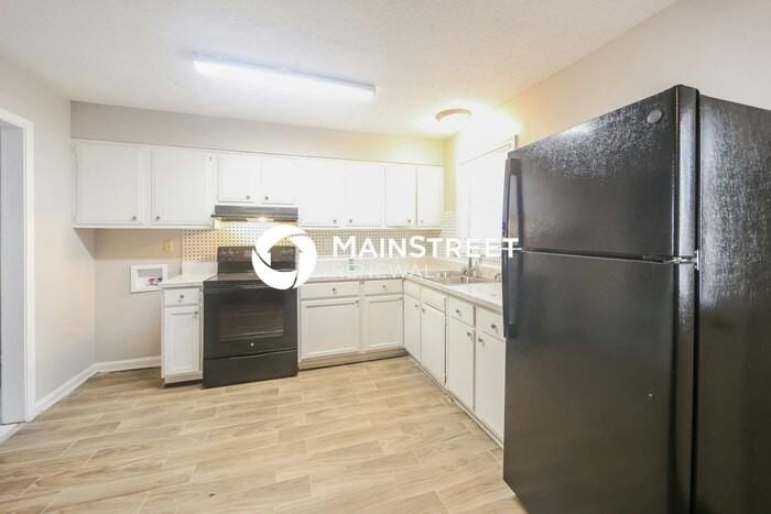 5059 Applewood Dr - Photo 4 of 16