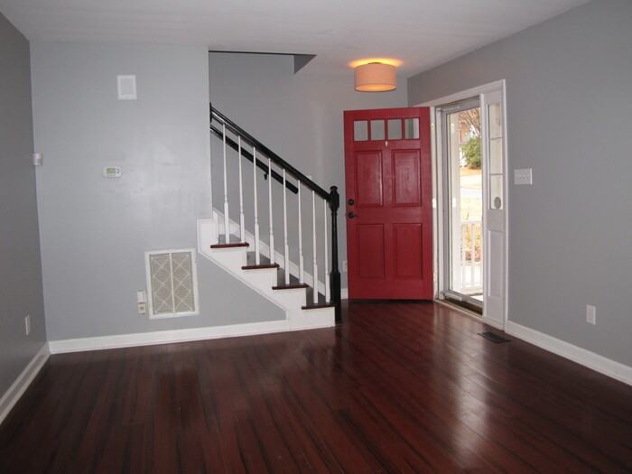 2627 Bexley Ave - Photo 2 of 24