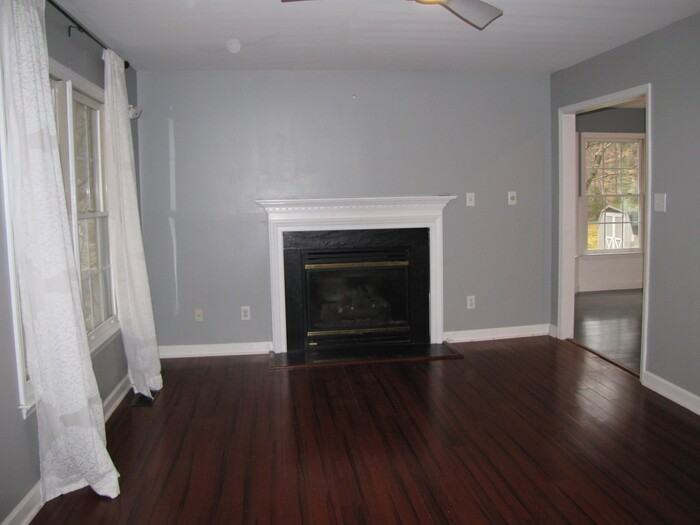 2627 Bexley Ave - Photo 3 of 24