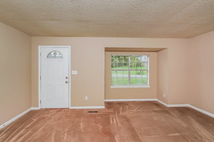 5235 Mike Dr - Photo 2 of 10