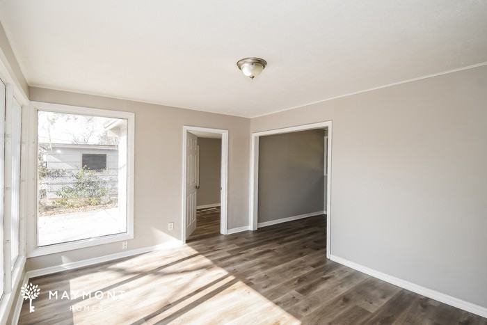 9245 Danville Ave - Photo 6 of 15