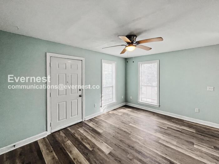 810 Madison St #C - Photo 5 of 23