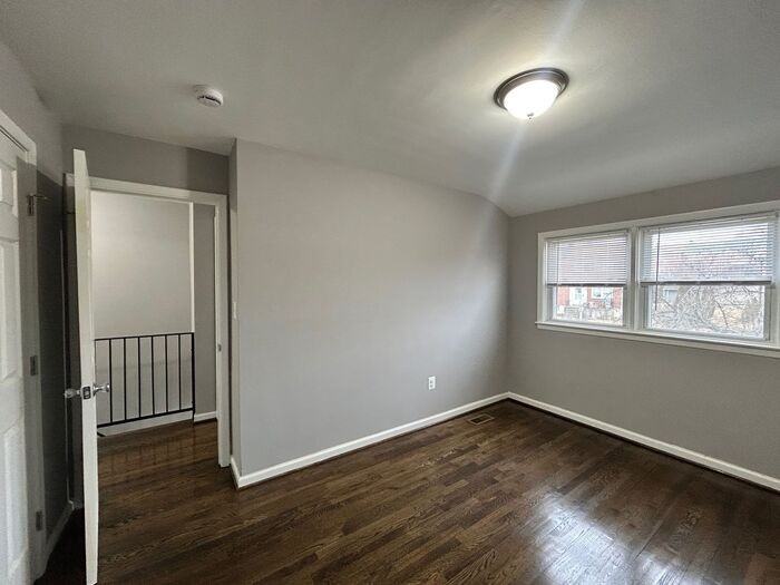 9799 Matzon Rd - Photo 6 of 12