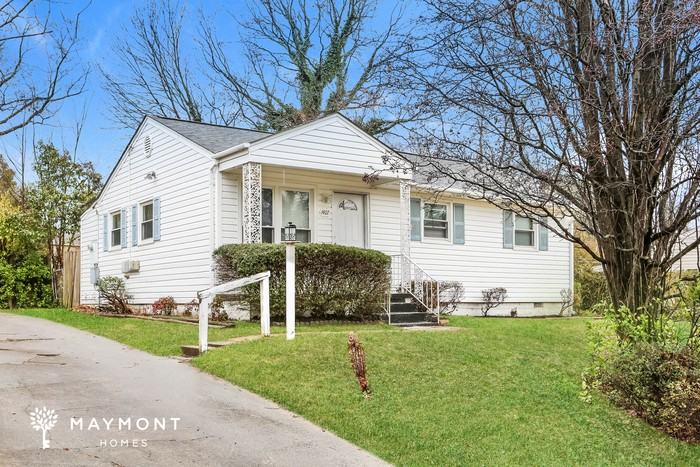 1407 Clegg St - Photo 2 of 3