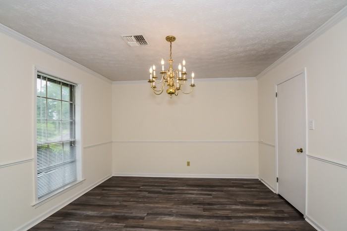 623 Marlyn Dr - Photo 3 of 10