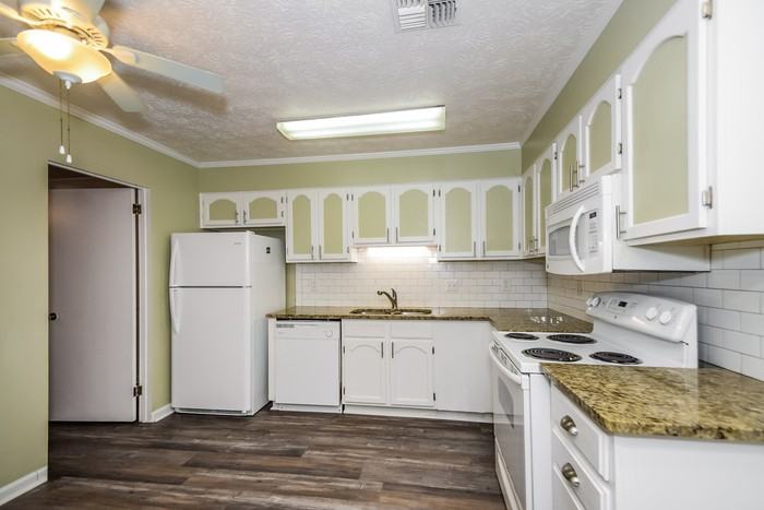 623 Marlyn Dr - Photo 4 of 10