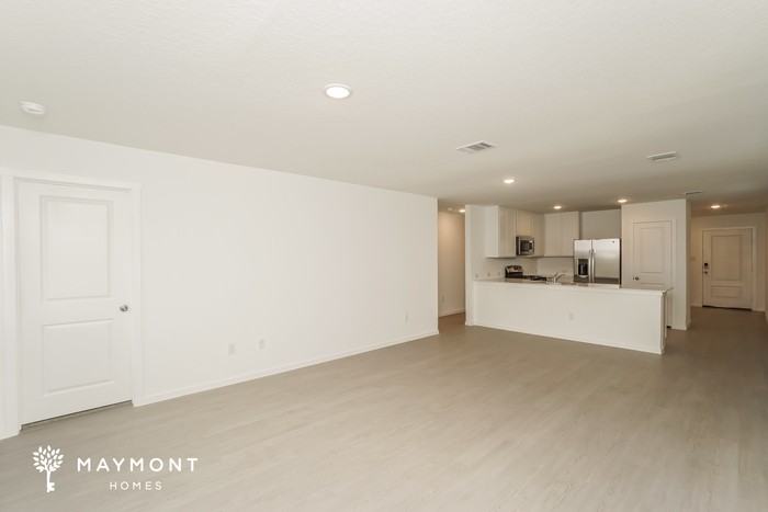 2416 Shady Grv - Photo 5 of 15