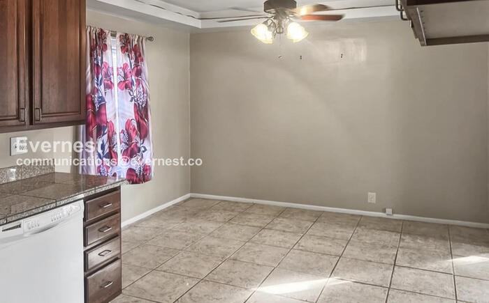 4065 Harwood Rd - Photo 3 of 21