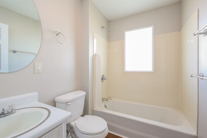 303 Sherborne Dr - Photo 7 of 11