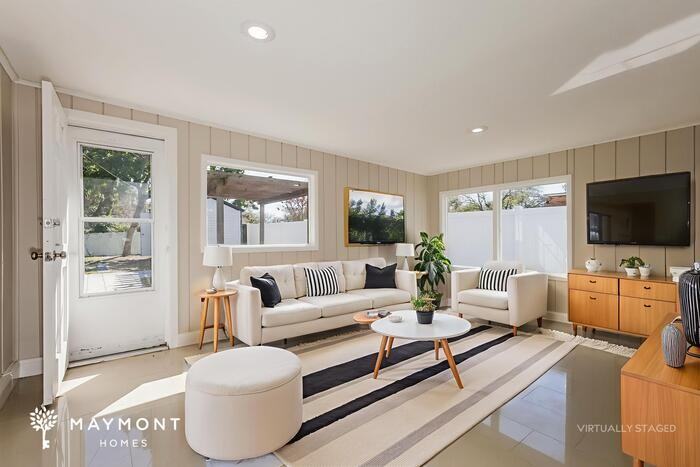 1328 Divot Ln - Photo 5 of 15