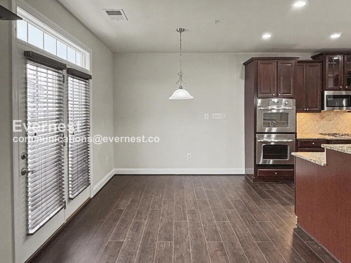 1313 Cheswick Ln - Photo 5 of 32