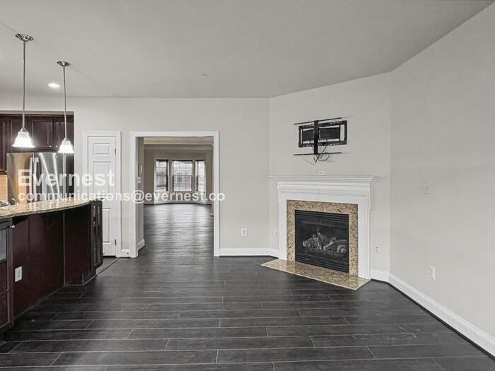 1313 Cheswick Ln - Photo 6 of 32