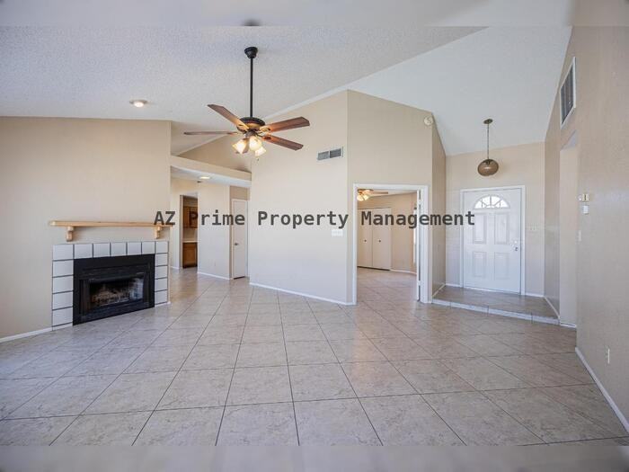 1308 W Marlboro Dr - Photo 4 of 26