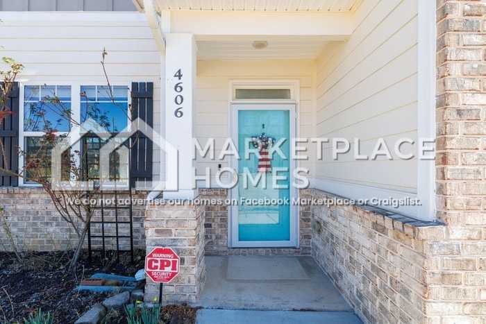 4606 Southwind Rd - Photo 4 of 46