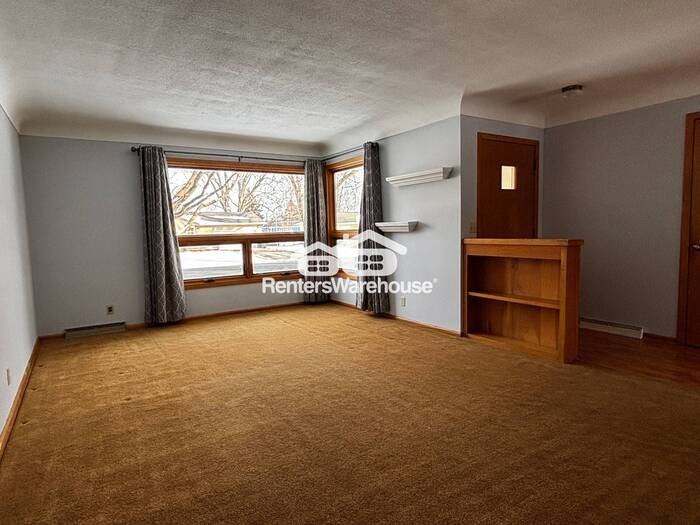 804 9th St - Photo 7 of 23