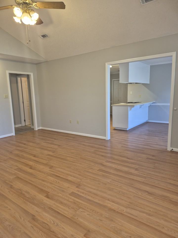 341 Sawgrass Dr #1 - Photo 3 of 13