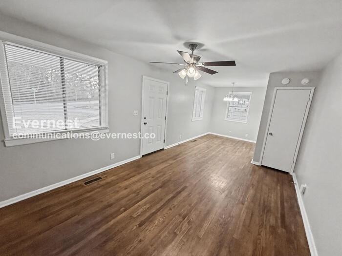 3056 Highland Dr - Photo 5 of 24