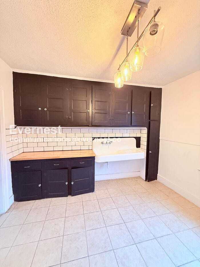 12703 Northlawn St - Photo 2 of 30