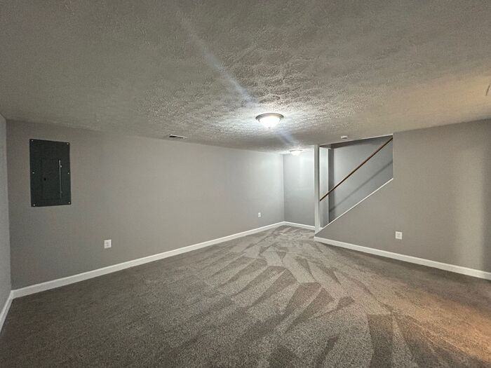 8 Transverse Ave - Photo 7 of 7