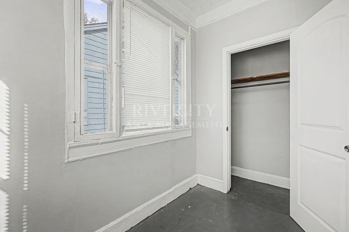 1052 National St - Photo 4 of 16