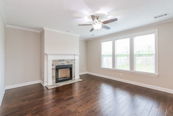 539 Bunchgrass St - Photo 4 of 12