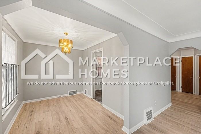 9917 Sussex St - Photo 7 of 23