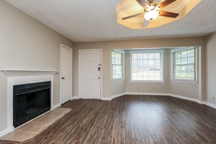 511 Buffalo Trl - Photo 3 of 16