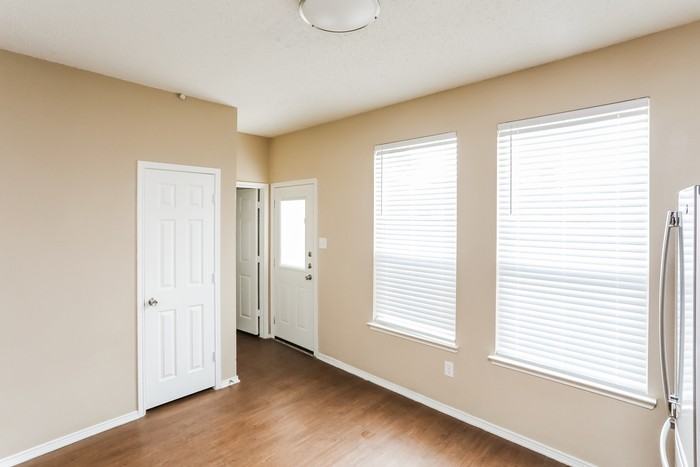 2214 Sumac Dr - Photo 6 of 17