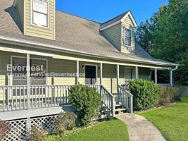 featured image of 2904 Pine Tree St