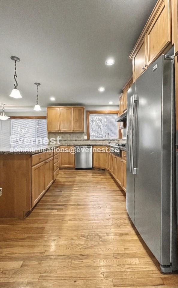 18822 1st Ave Nw - Photo 4 of 29