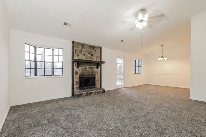 9370 Woodloop Ct - Photo 2 of 15