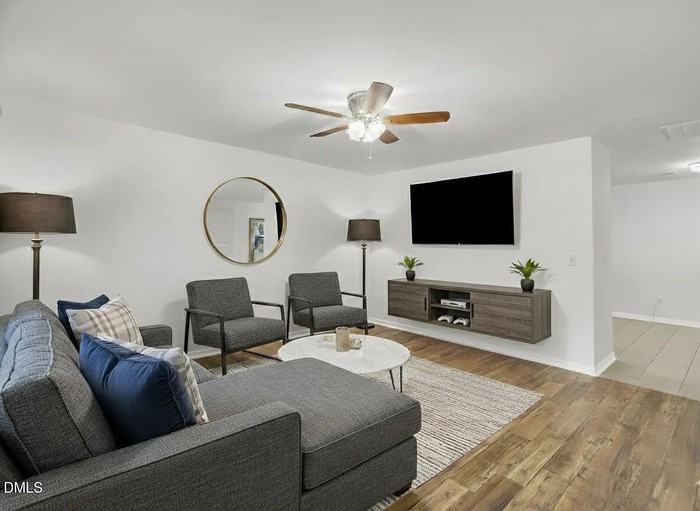 2816 Erinridge Rd - Photo 5 of 12