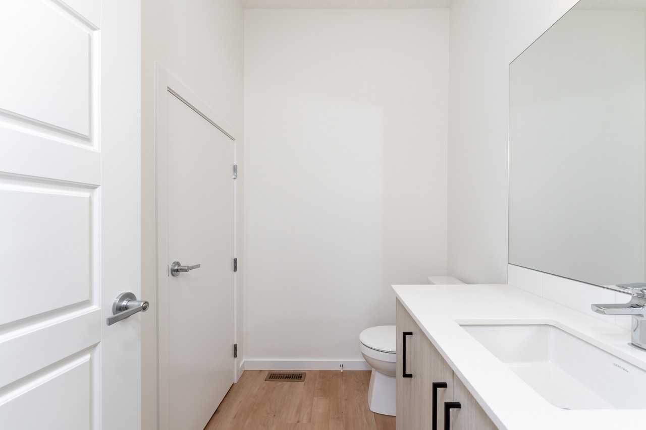 11935 124 St Nw #1 - Photo 5 of 28