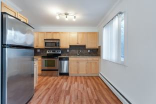 10172 113 St Nw #7 - Photo 1 of 1