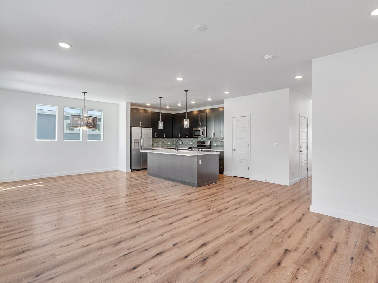 4638 Tulip Ln #1 - Photo 5 of 31