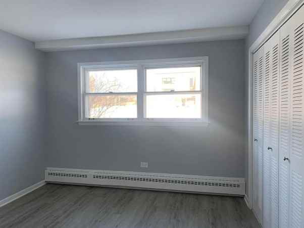 390 Executive Dr #101 - Photo 2 of 8