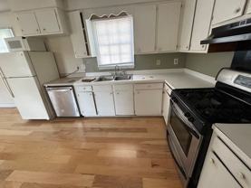 61 Cooper St #B - Photo 1 of 1