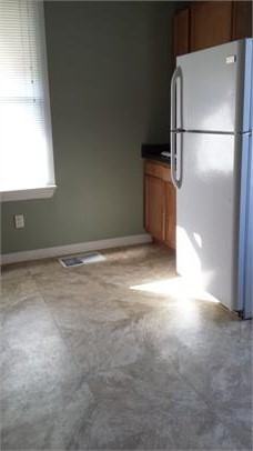 7 N Penn St #4 - Photo 3 of 7