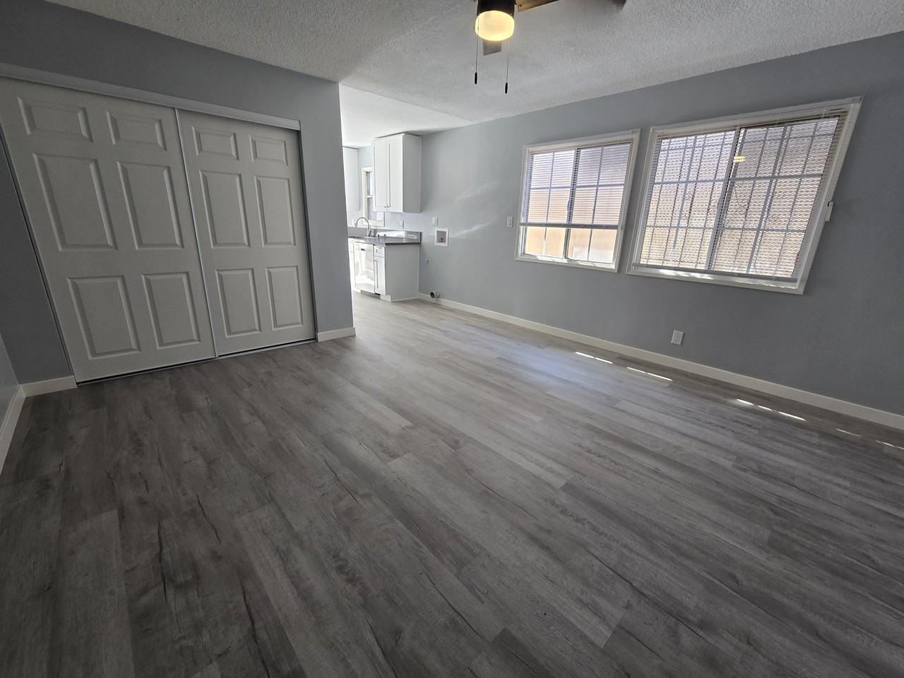 317 1/2 Warren Ln #3-4 - Photo 3 of 18