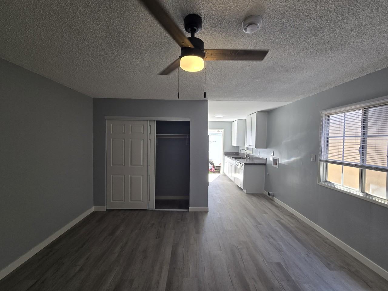 317 1/2 Warren Ln #3-4 - Photo 6 of 18