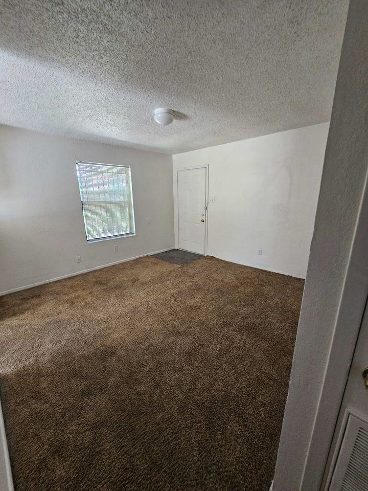 3404 Burton Ave #NA - Photo 5 of 8