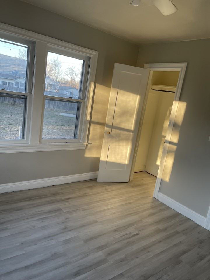 646 N Bell Ave #648 - Photo 4 of 4