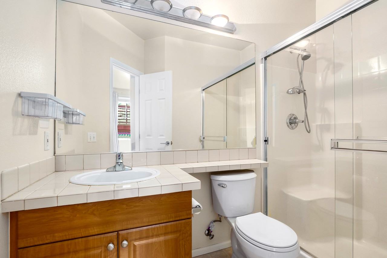 13000 Admiralty Way #B205 - Photo 6 of 22