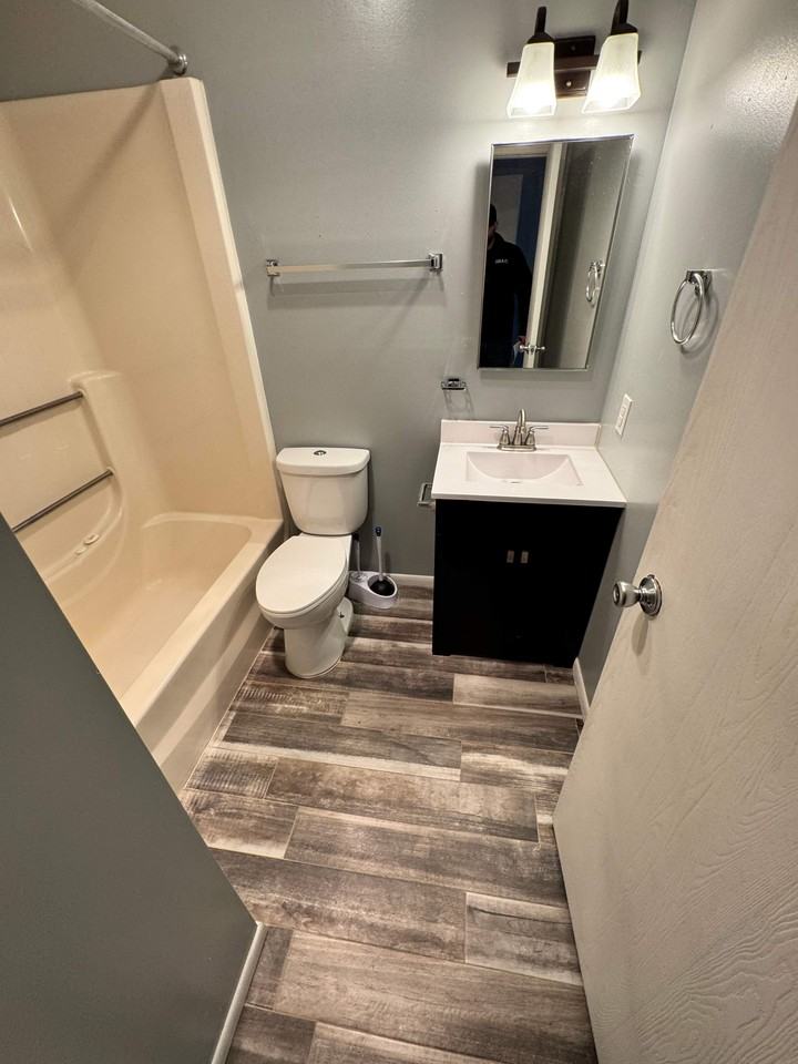 610 Greene St #1 - Photo 4 of 11