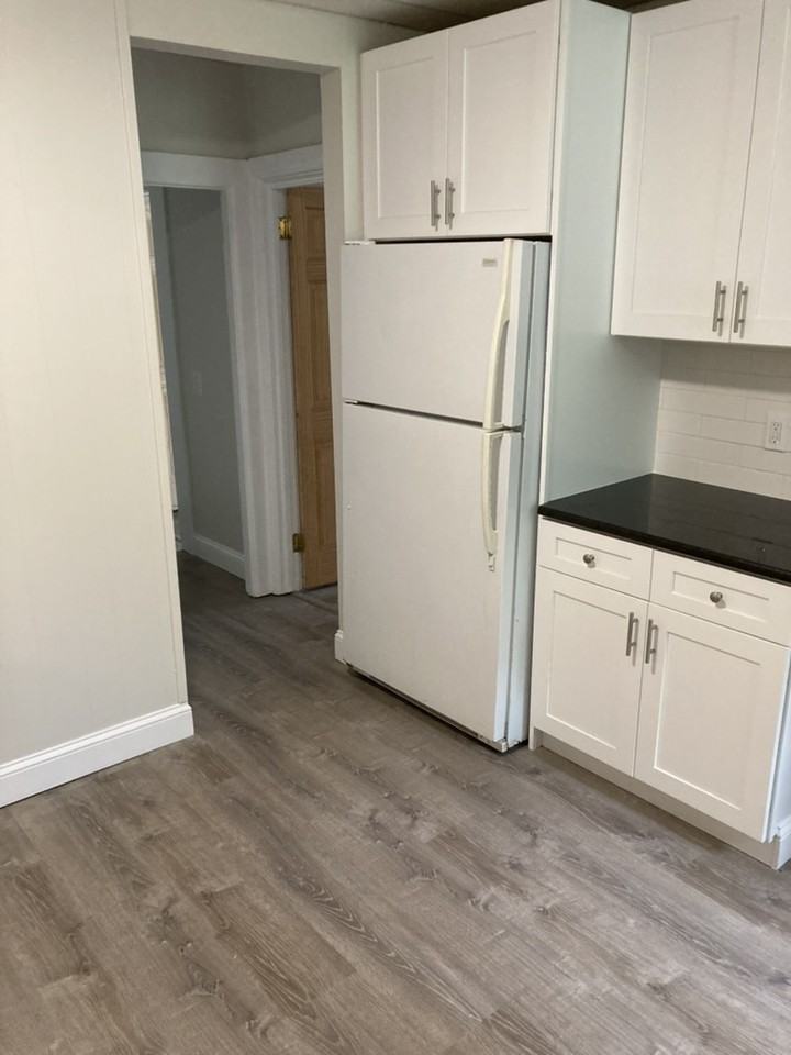 115 Northampton Rd #A - Photo 4 of 13